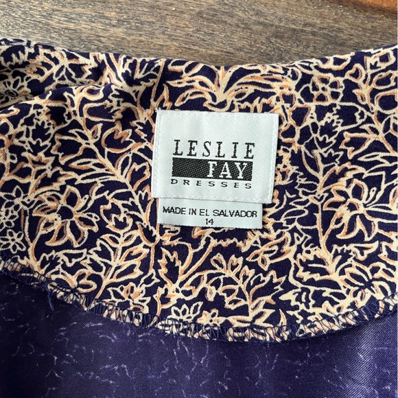 EUC Vintage Floral Button Down Shirt Blouse - Picture 7 of 7